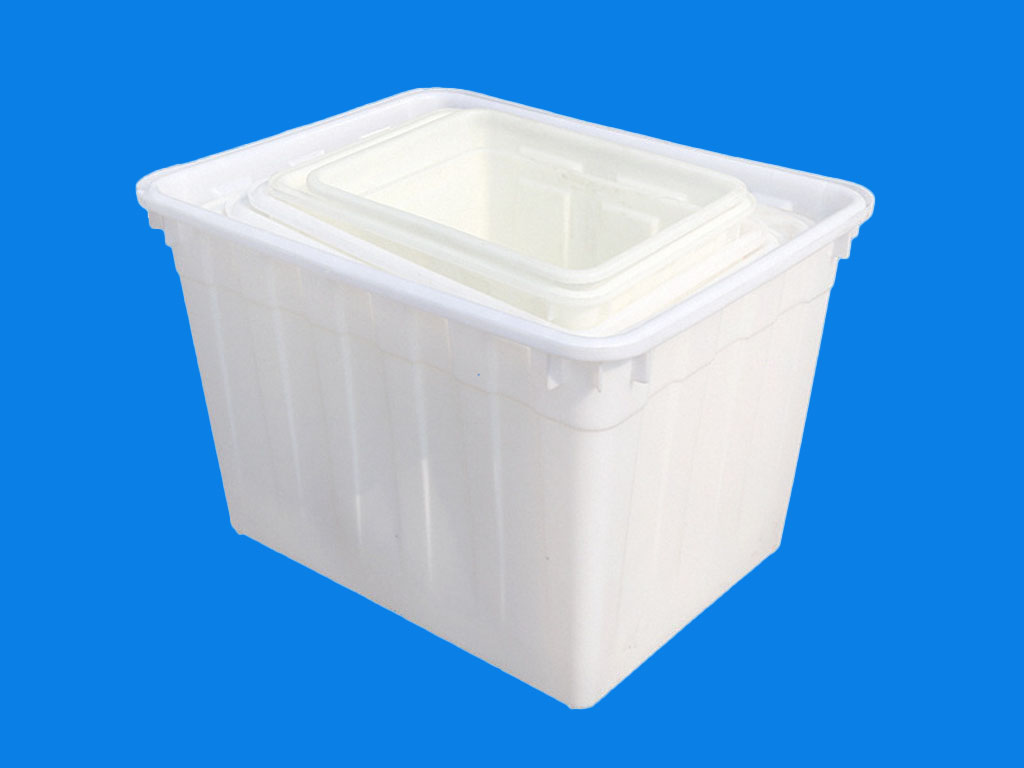 HDPE 大容量水箱（30–400 L）